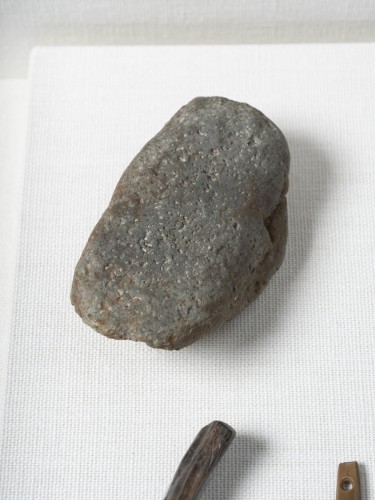 「三角形土版の破片」です。 文化財デジタルコンテンツダウンロード機能